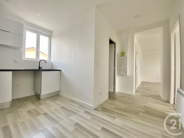 Appartement T2 à louer - 2 pièces - 40.95 m2 - LES ABRETS EN DAUPHINE - 38 - RHONE-ALPES - Century 21 Arlaud Transaction